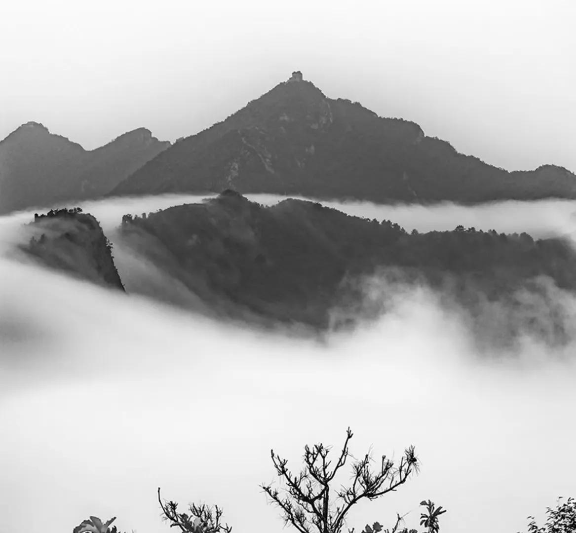 长城的眺望口和垛口,绥中锥子山长城风光