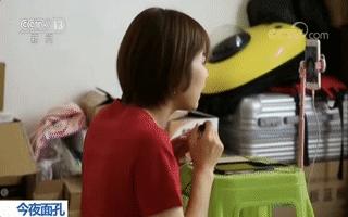 她3岁惨遭父母抛弃,无腿女孩截肢后被父母狠心遗弃