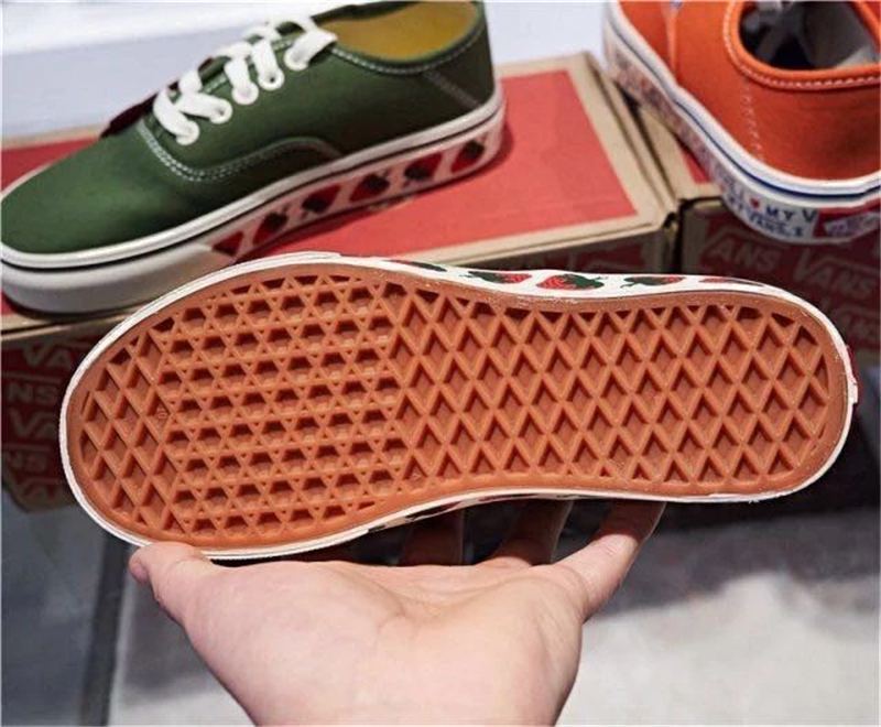 不买就后悔的新品,vans小草莓偏码