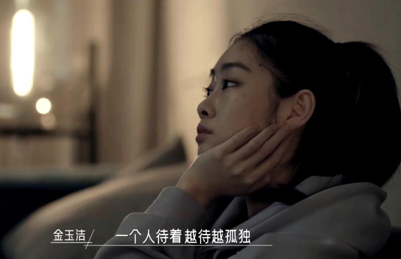 面对同一个单身暖男，两个高情商女人的不同选择