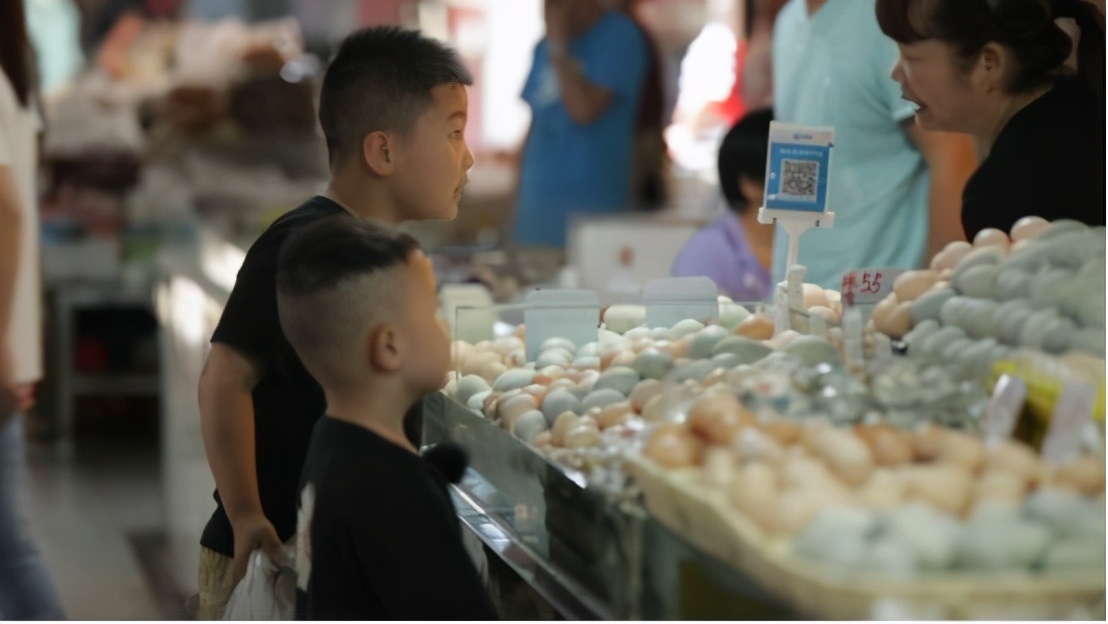 谁知盘中餐粒粒皆辛苦给孩子咋讲,谁知盘中餐粒粒皆辛苦的道理