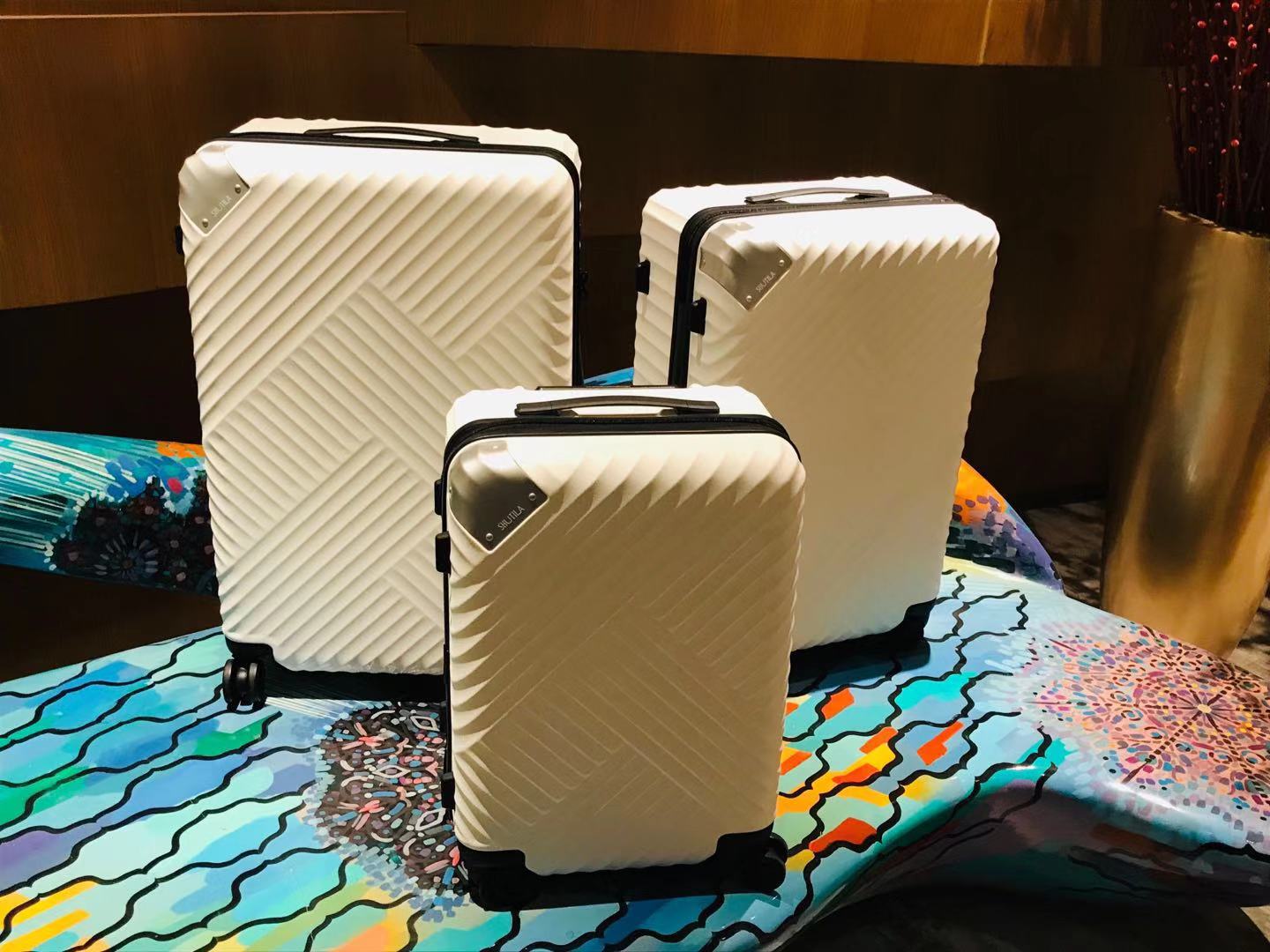 旅行箱的轮子种类视频,旅行箱的轮子爱坏