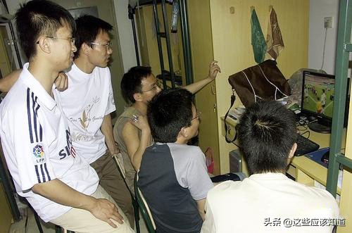 国内关于足球笑话,足球经典笑话100个