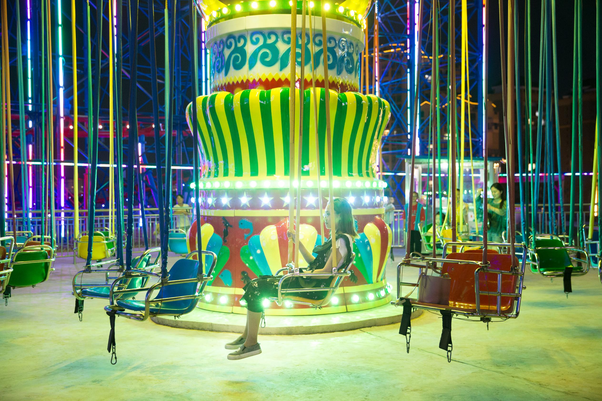 中华民俗欢乐谷游乐场,中华民俗欢乐谷蚩尤乐园秋千园