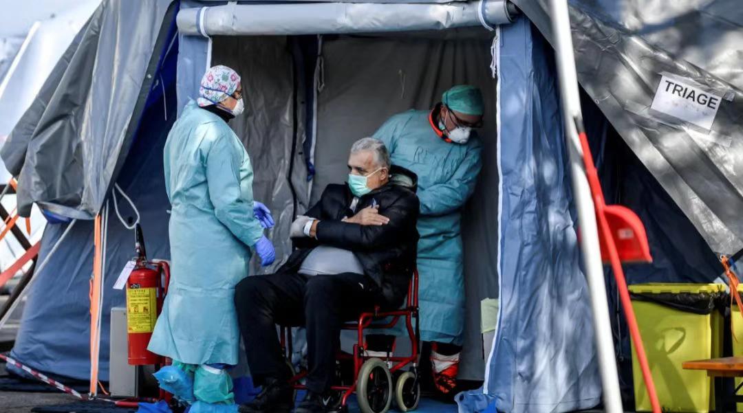 66岁的美国老人，临死前只能向智能音响求救