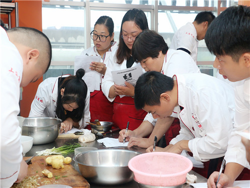 小吃培训骗学员的学费,上海小吃炸串培训