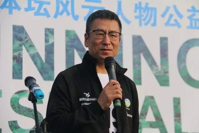 白岩松跑步十年感悟,白岩松每天坚持慢跑5公里