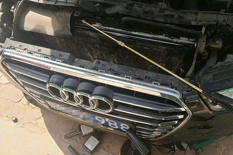 百分之九十老司机都不知道的问题,汽车开锅的正确处理方法