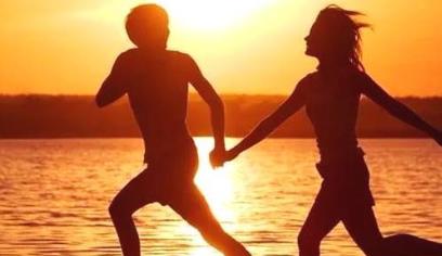 初三学生早恋遭老师反对，两人用502胶粘手抗议，网友：傻孩子