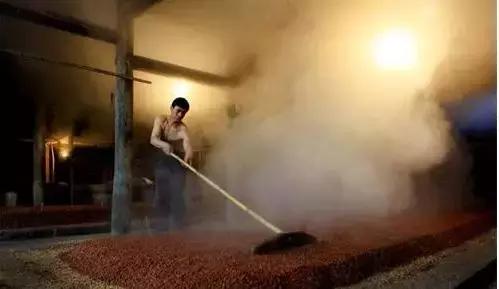 为什么现在酱酒这么多,酱酒什么味为什么叫酱酒