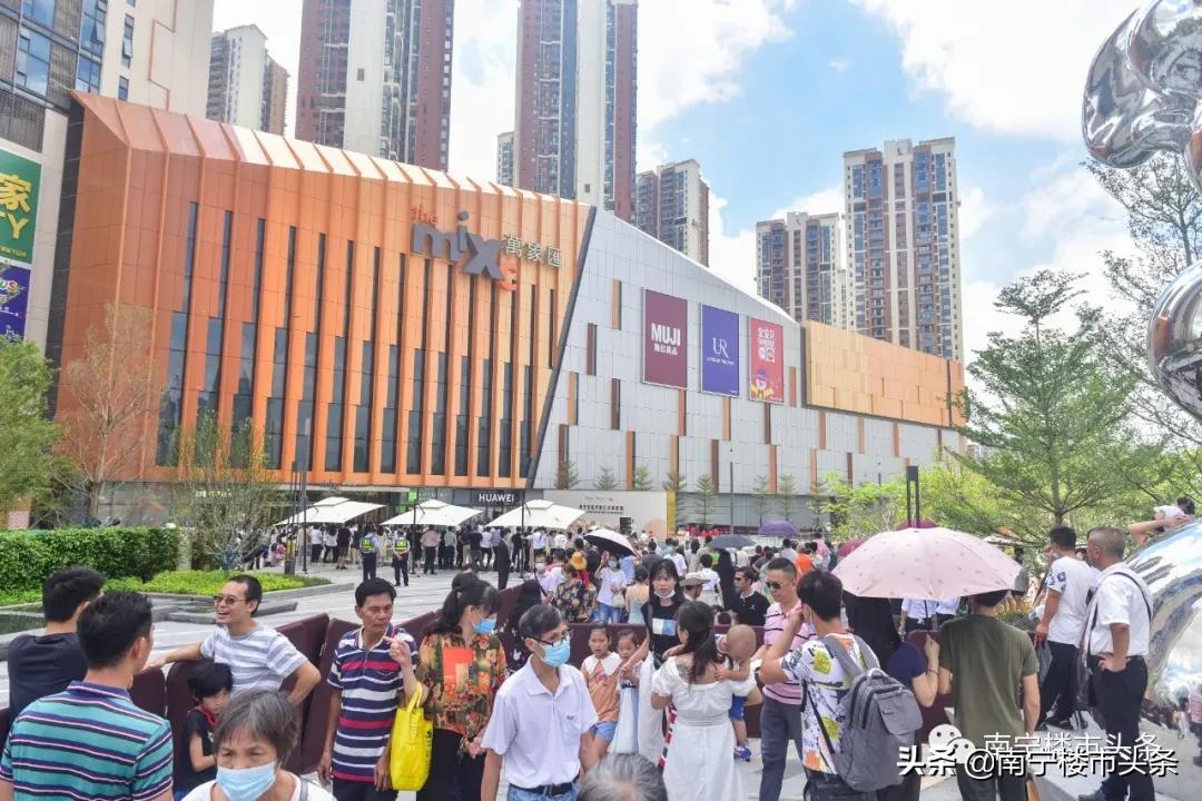 lv再次回归入驻南宁万象城,lv和万象城哪个好