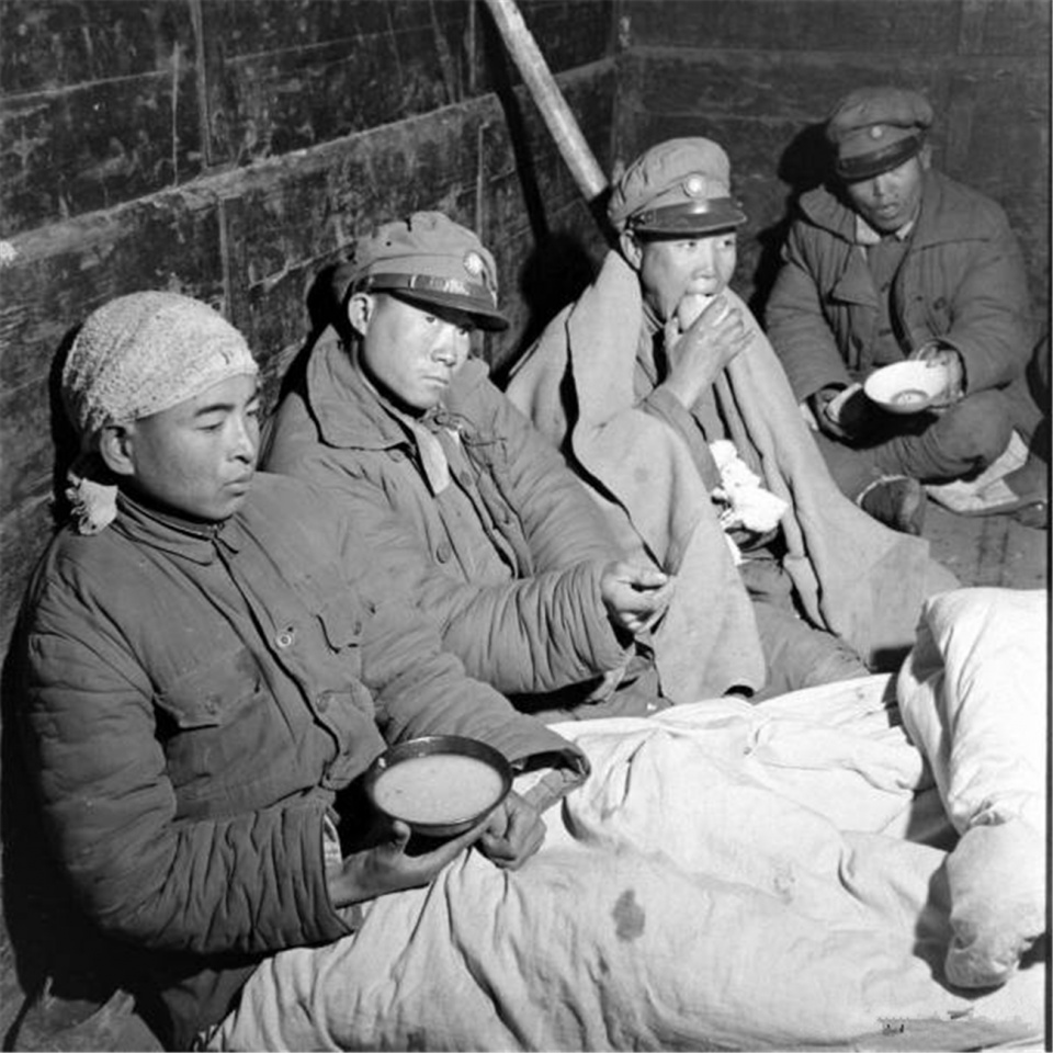 一个“壮丁”的回忆：门口晒太阳被抓走，生了疥疮不敢去医务所