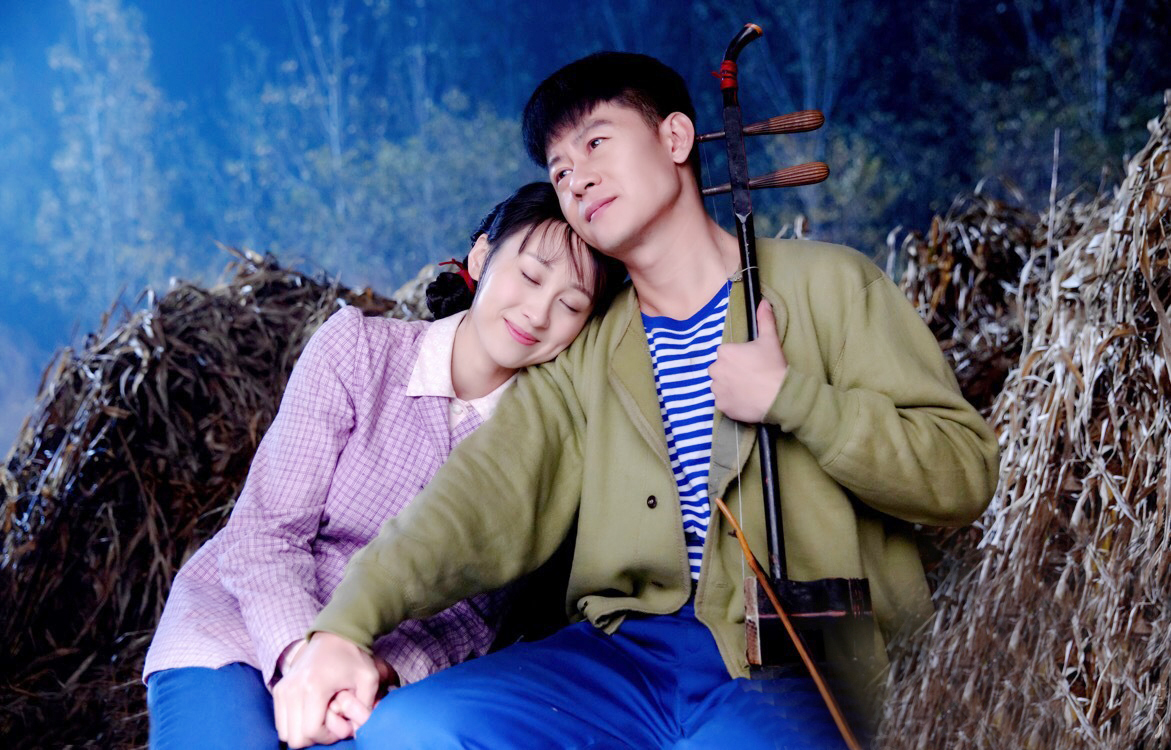 演员李健简历及妻子是谁,影视演员李健小时候的照片