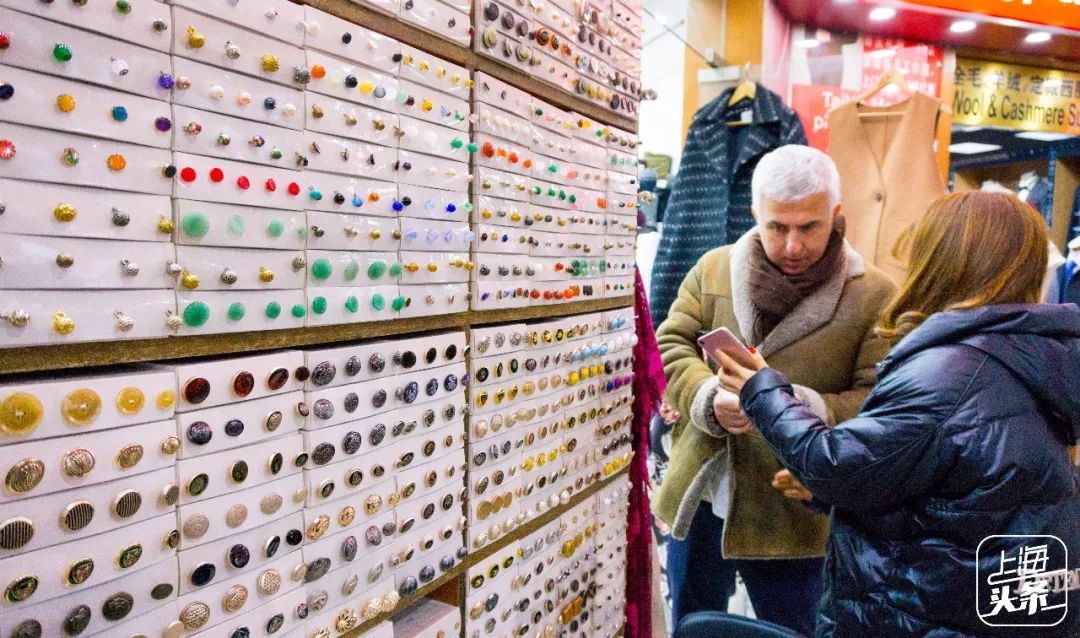 火到国外的小商品,老上海面料批发市场