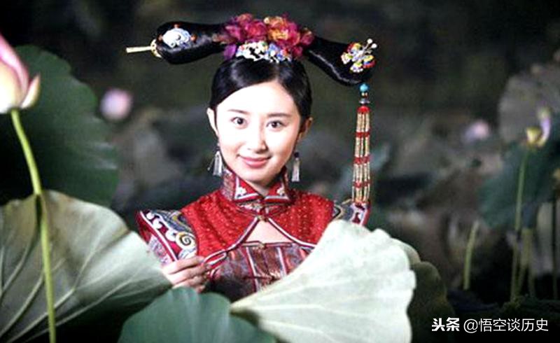 她出身低微,却成了高高在上的皇贵妃,后代还出过两位大清帝王