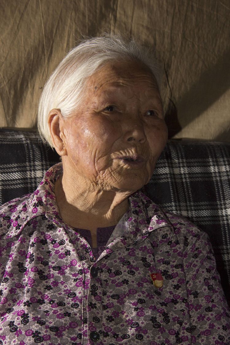 探访老党员活动记录,不忘初心牢记使命老党员走访纪实