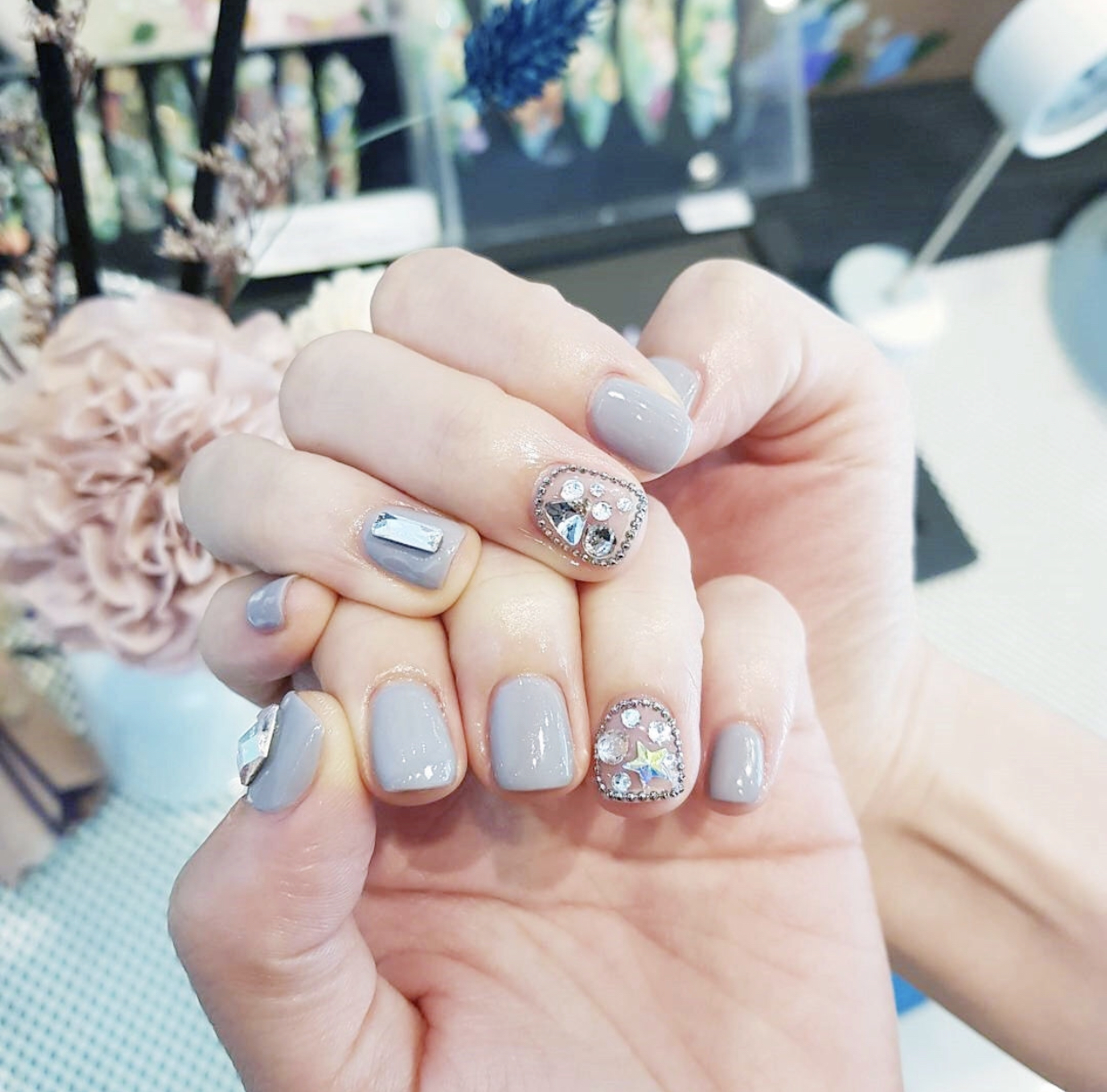 闪亮又质感的美甲造型,超亮异形美甲钻