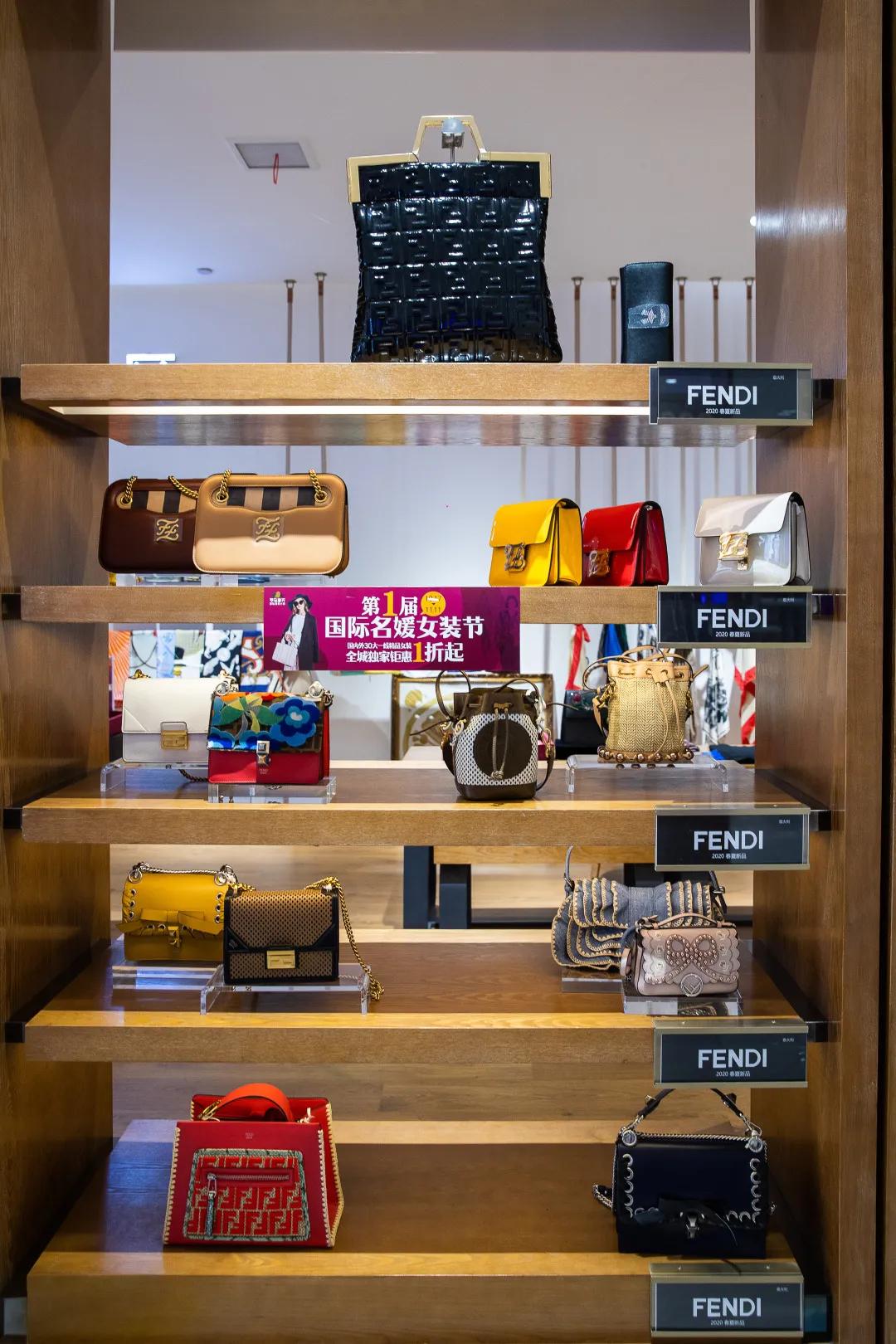 用不着加群拼团！来罗马春天奥莱，做真正的气质名媛