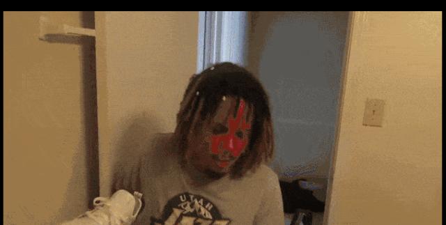 新买的aj穿不进,刚买的aj穿着磨脚