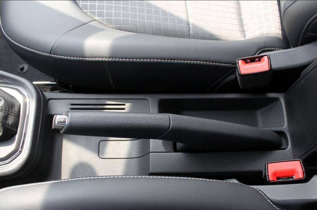 2019款桑塔纳测评，1.5L+6AT经济省油，家用代步首选