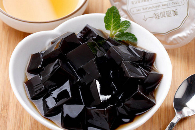 梧州龟苓膏十大功效,梧州龟苓膏古法