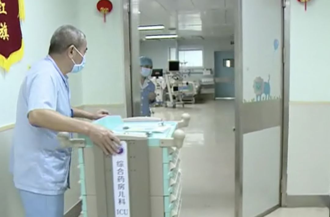 3岁小孩晨起尿呈酱油色怎么回事,3岁男童出现酱油尿