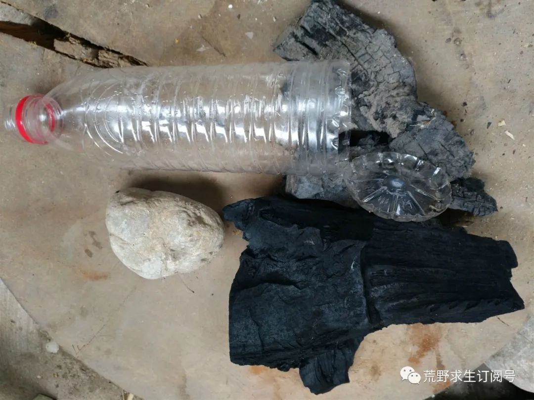 野外生存中木炭的作用和功效,木炭的用途及其对应的性质