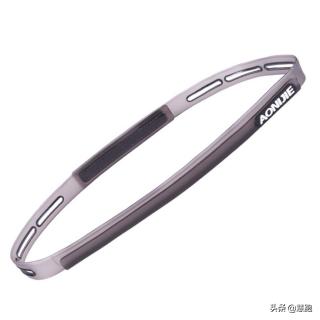 耐克阿迪达斯为什么越来越便宜,耐克阿迪质量低价格高不耐穿