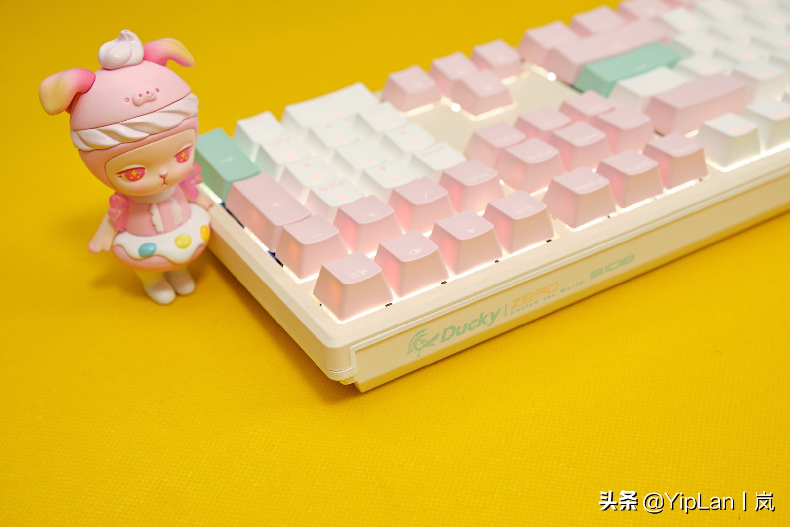 吉利鸭duckyone2开箱,吉利鸭duckyone2冲鸭系列键盘评测