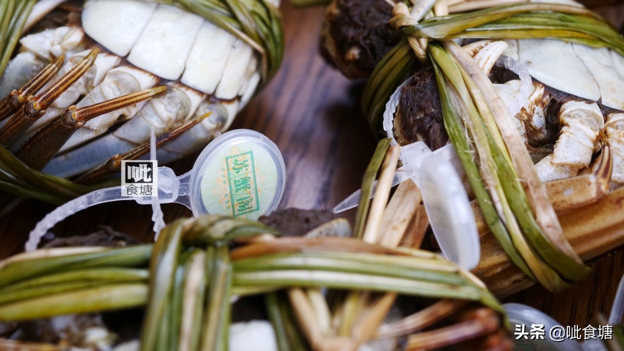 秋天肥美的大闸蟹,大闸蟹哪个季节最好吃最肥美