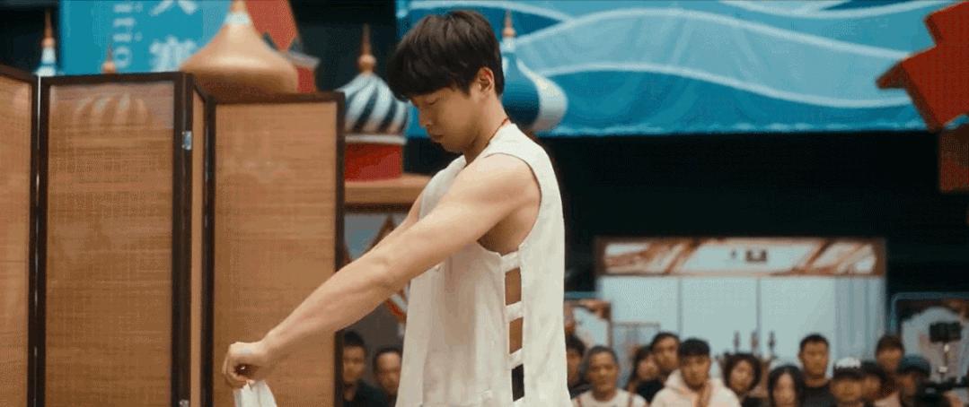 东北人去的不是澡堂，请叫它凡尔赛宫