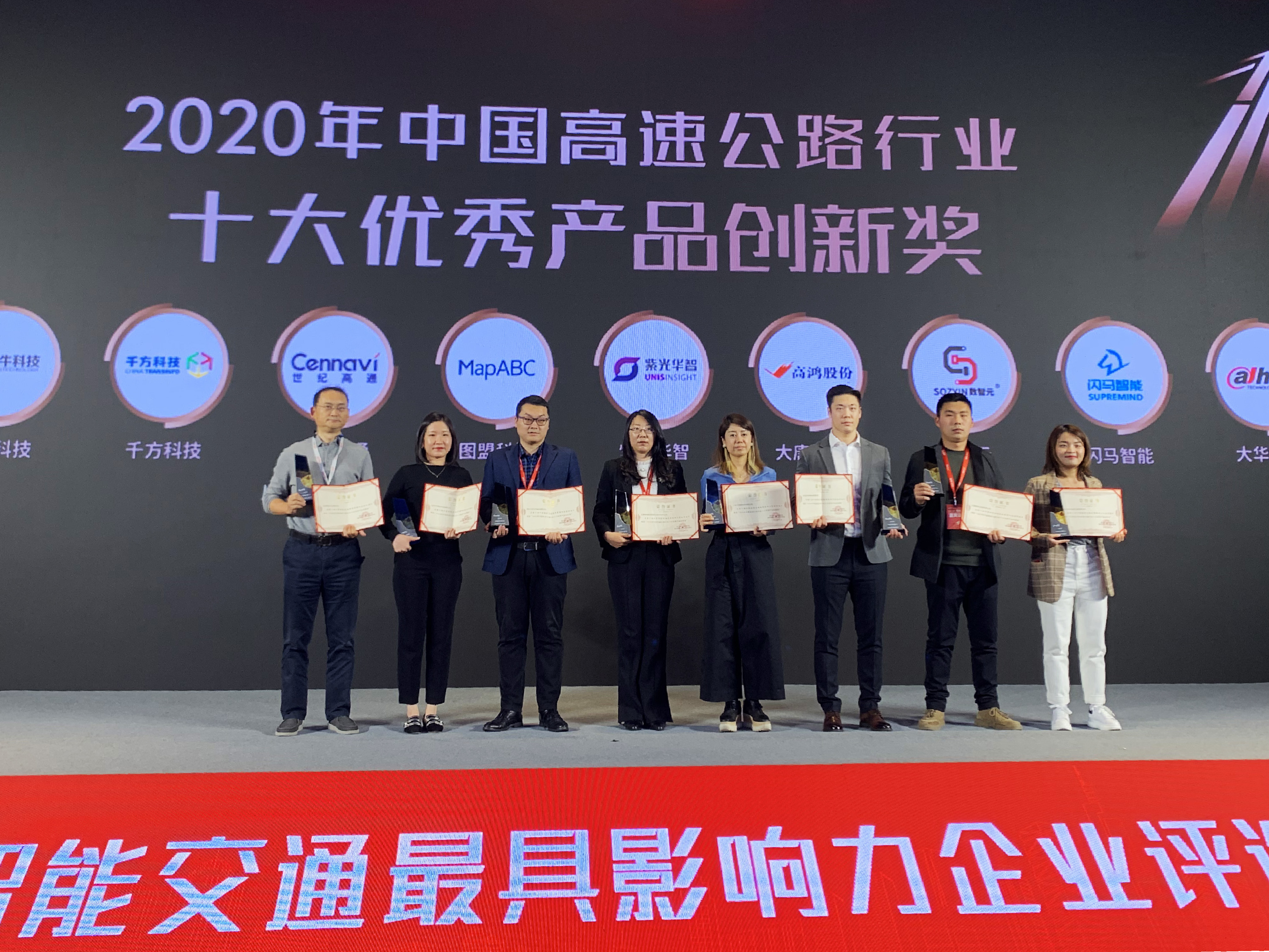 涔橀鐮存氮涓栫邯杩滆埅瑙嗛,涔橀鐮存氮涓栫邯鍚堜綋