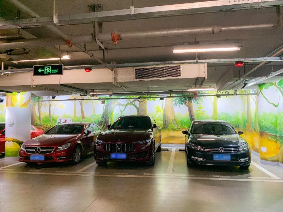 在南京月薪一万的工作,月薪1万5真的养不起车吗