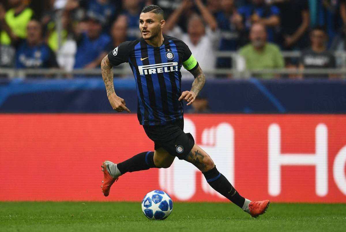 世界足坛最强壮的6大中锋，一人体重200斤，去能轻易带球过人