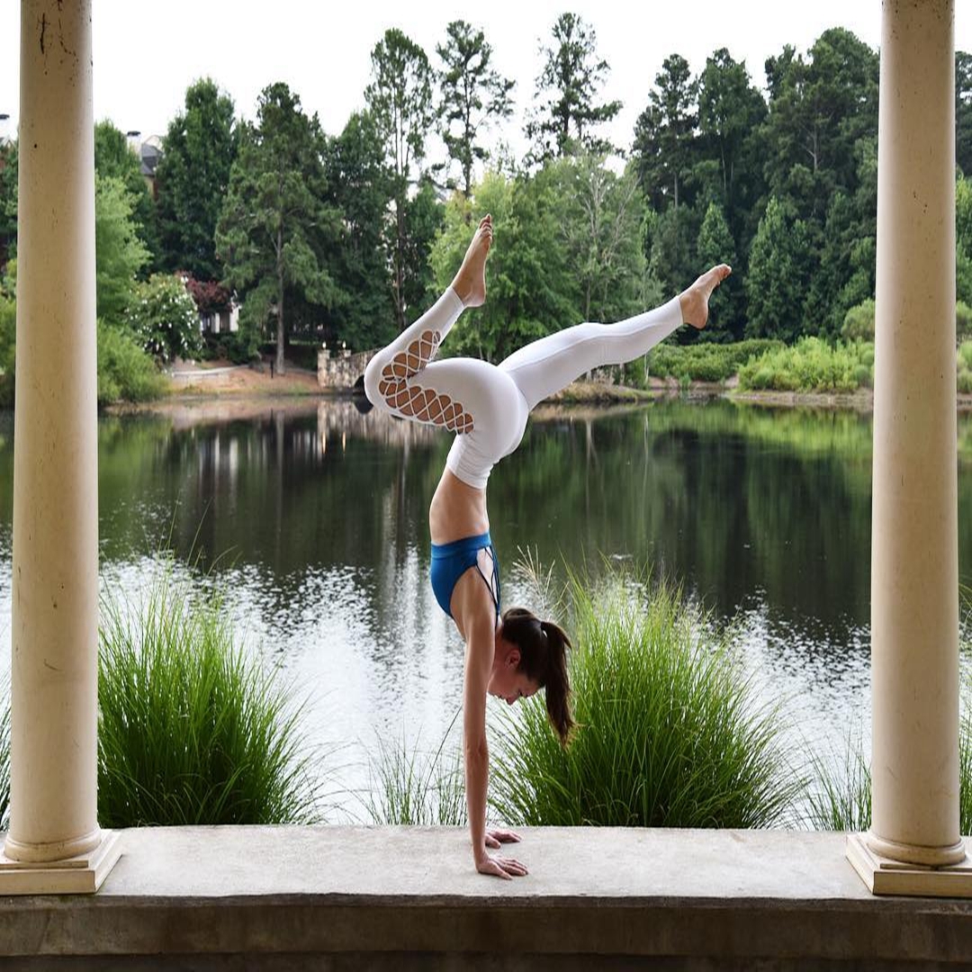 户外运动受伤多，关节受损怎么办，瑜伽运动来帮忙