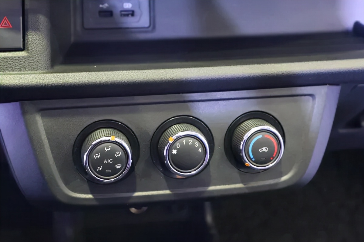 车身长5.8米的轿车,奇瑞开瑞x6小微卡