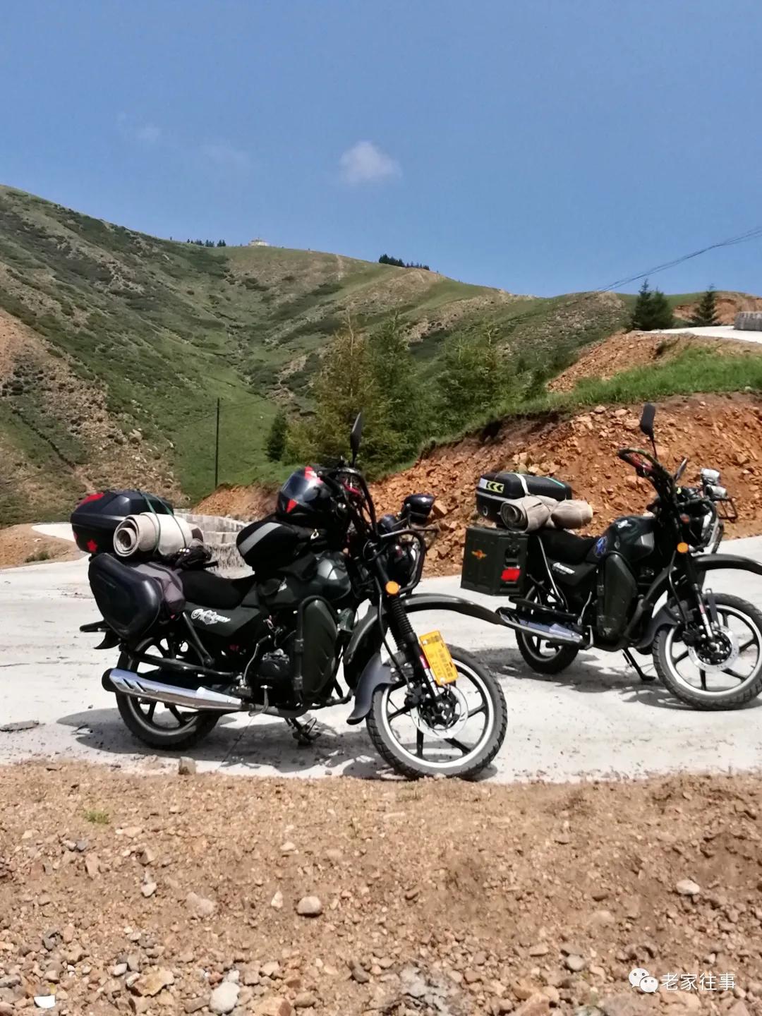 骑摩托车去旅行,拉着摩托车去旅行