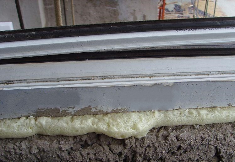 泡沫胶能防水防臭气吗,泡沫胶防水补漏效果怎么样