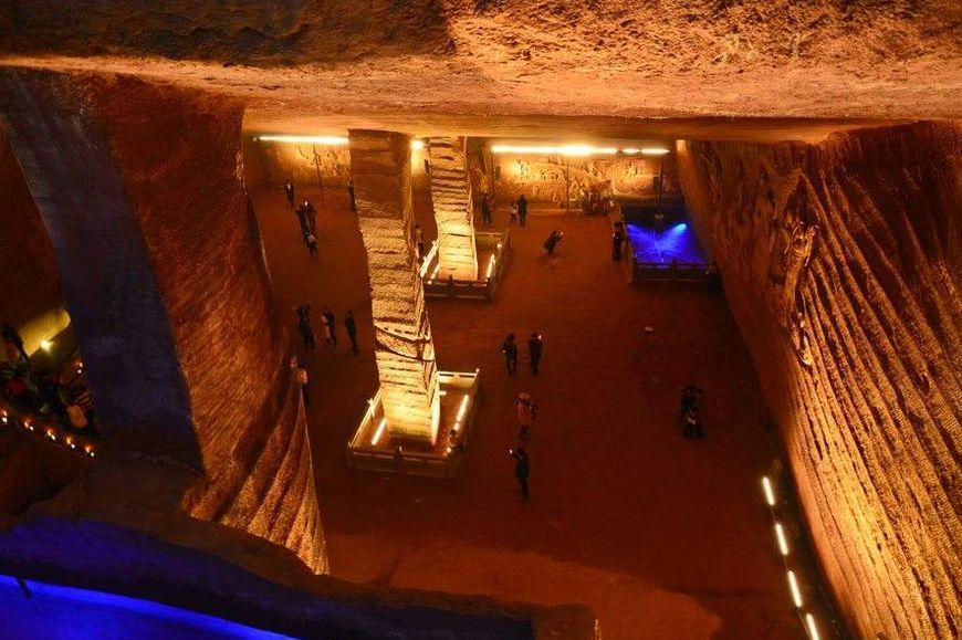 探秘现实中的水下龙宫神秘又辉煌,中国最灵的龙宫在哪里