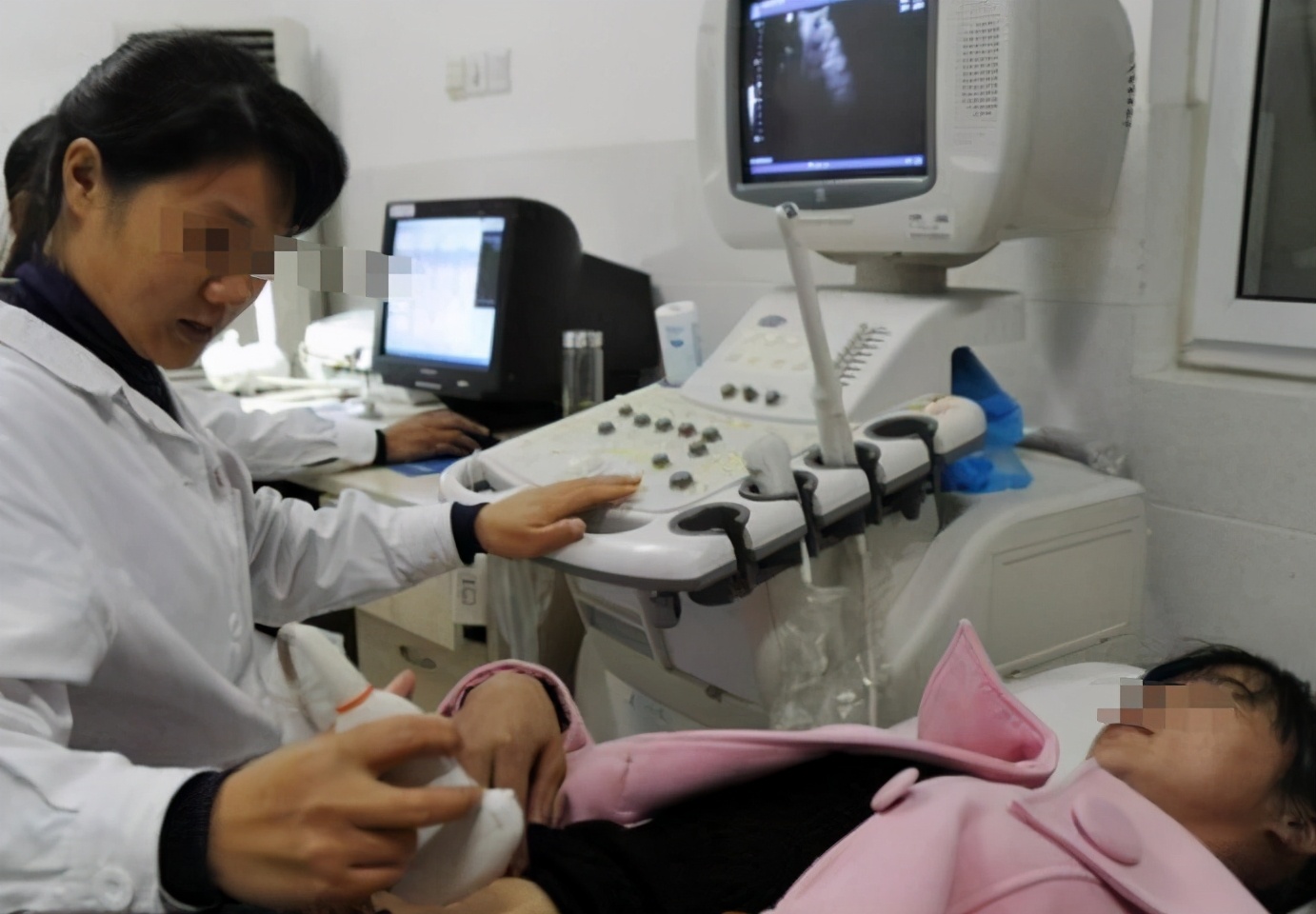 胎儿的健康状态有哪些表现,胎儿发育很好就是有液性暗区