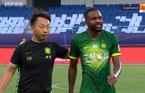 右脚射门左脚解围卢卡库,巴坎布进球被吹瞬间