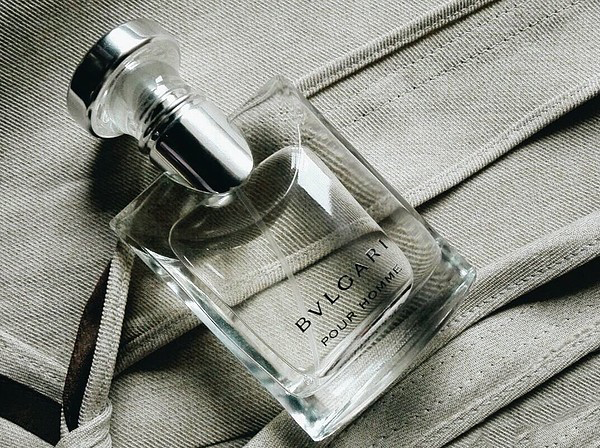 当她皱着鼻子拒绝你的时候 你才发现居然是香水惹的祸