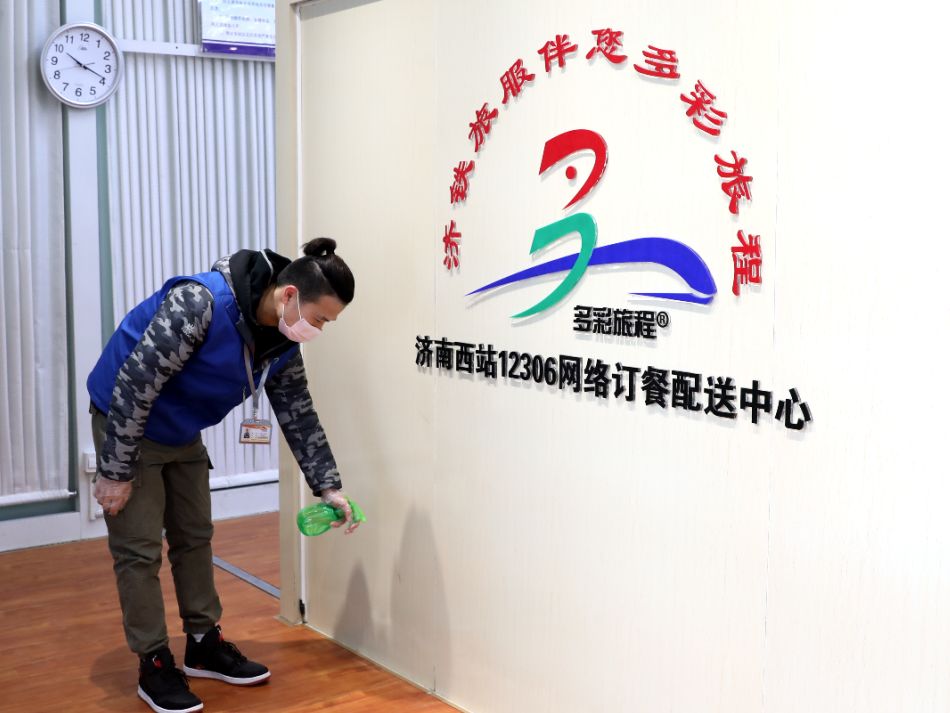 疫情期间火车上提供饭菜吗,疫情期间在火车买东西吃