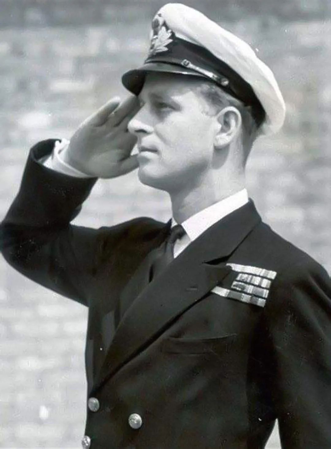 安妮公主宠爱查尔斯王子,安妮公主宠爱哈里