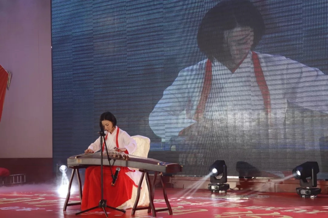 同心同行—相约中港城2019年俊辉家庭联谊年会