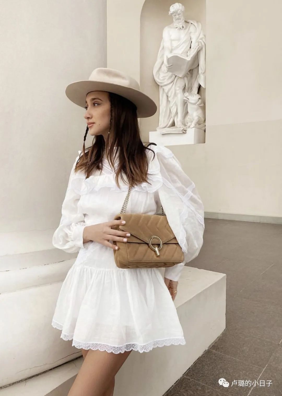 真正的法国女人,真正的巴黎女生冬天都在穿什么