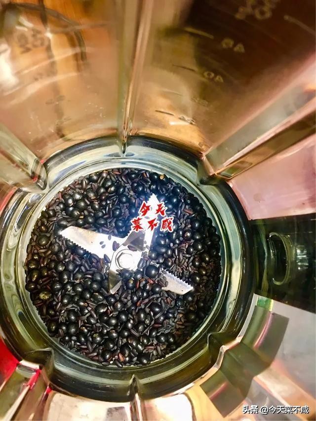 早餐豆浆加什么又营养又帮助消化,早餐豆浆全家最佳配方大全