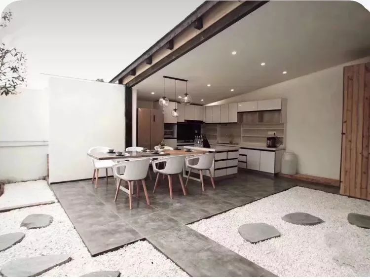 成都出发，一路向西的“旅行列车”年底开通！沿途好多……