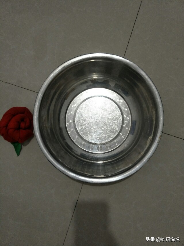 真丝桑蚕丝床单怎么清洗,夏季真丝桑蚕丝衣服怎么洗