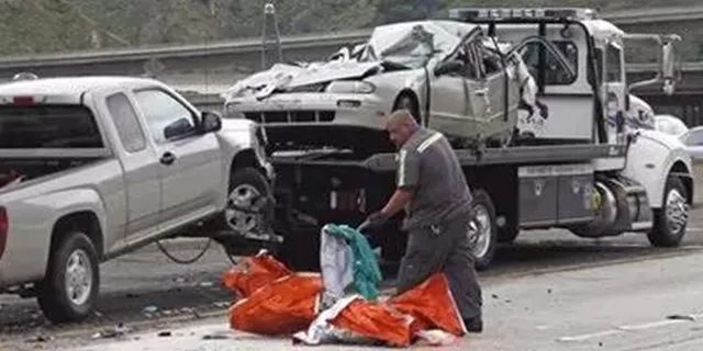 车撞人后怎么去保险公司理赔,车撞人怎么处理保险怎么走